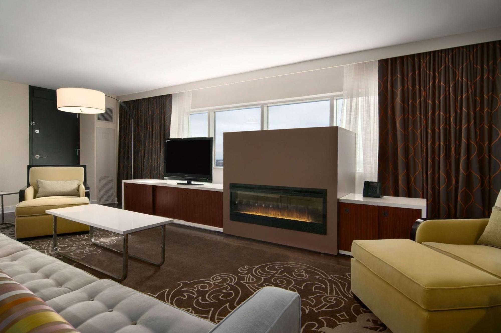 Hilton Atlanta Airport Hotel College Park Room photo
