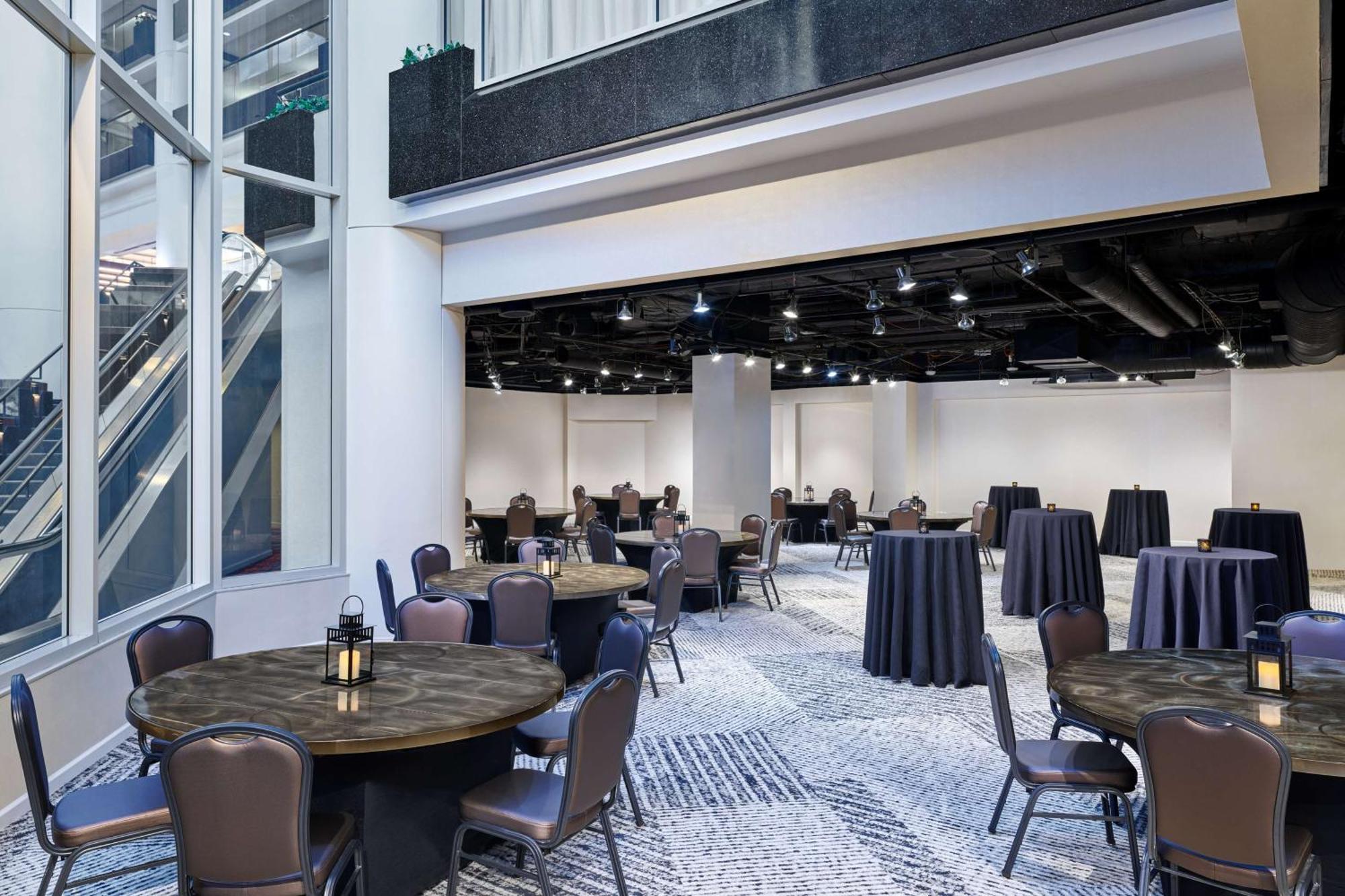 Hilton Atlanta Airport Hotel College Park Exterior photo
