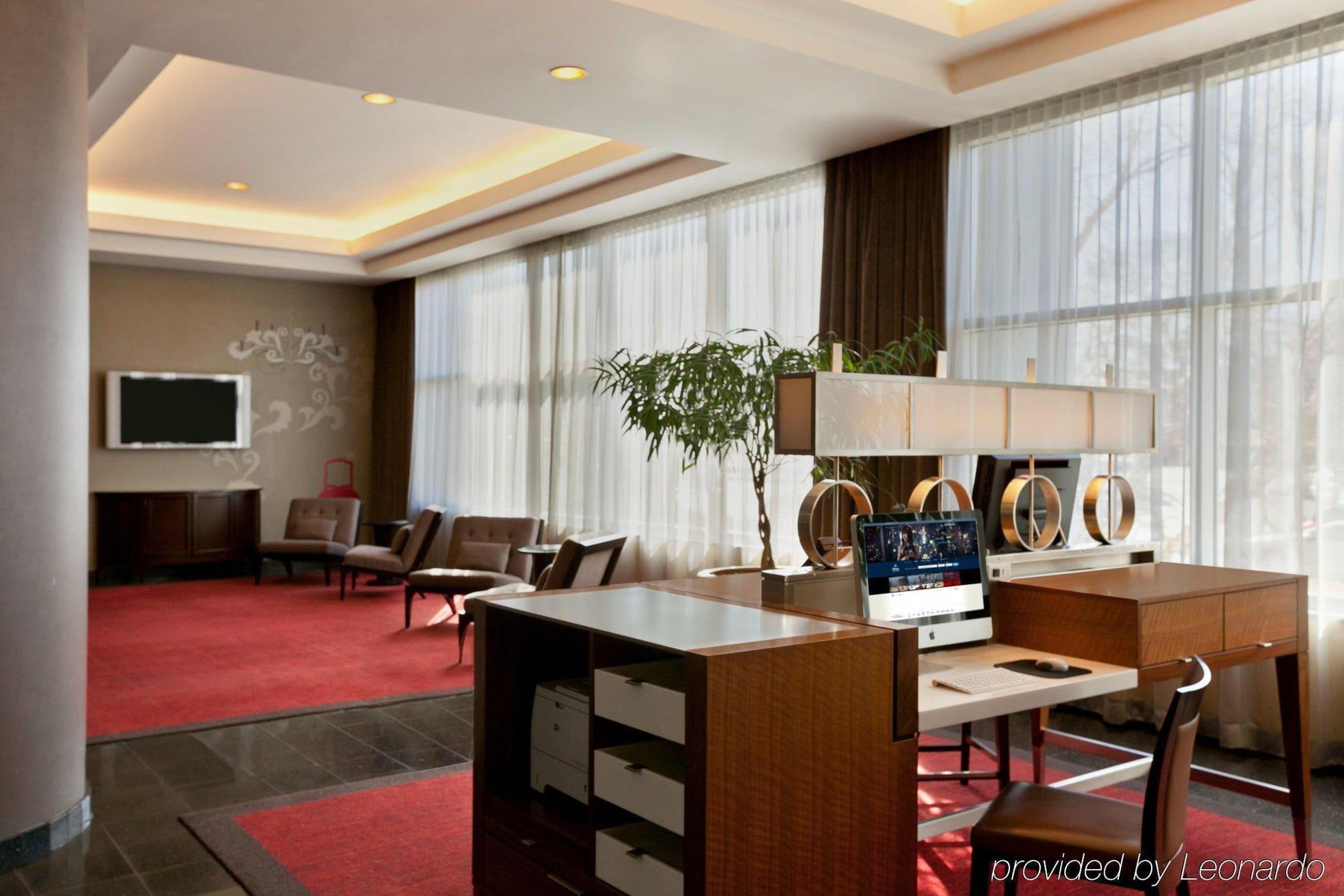 Hilton Atlanta Airport Hotel College Park Exterior photo
